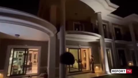 Ekuador, shqiptari ekzekutohet në sy të gruas! Makina 'shoshë' nga plumbat!