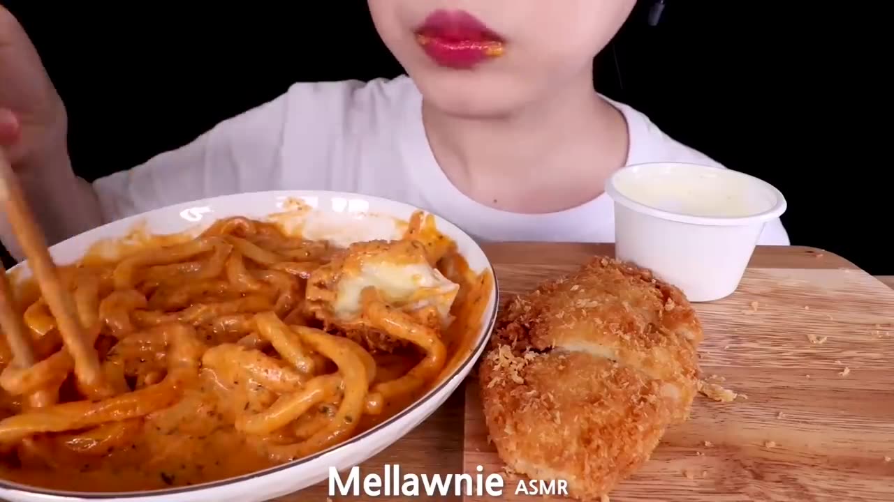 Mukbang ASMR: cheesy carbo fire noodles,udon,cheese pork outlet