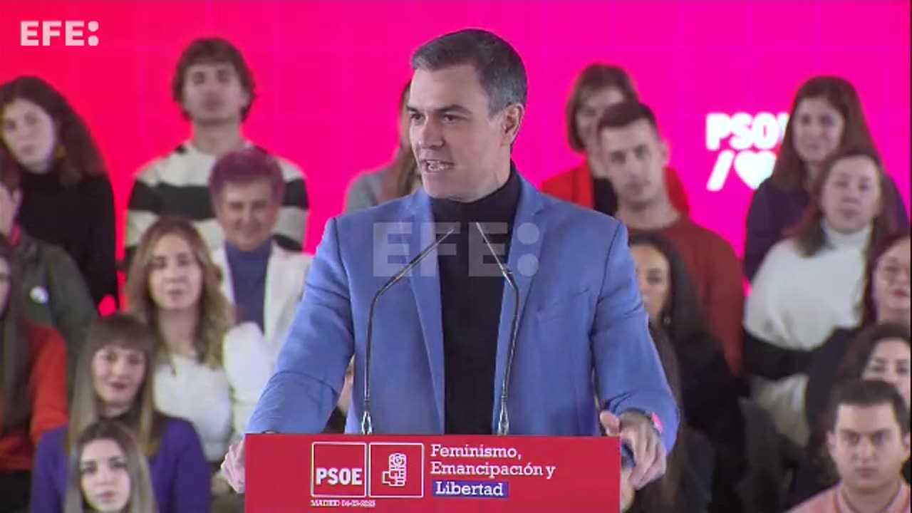 Sánchez anuncia ley de paridad