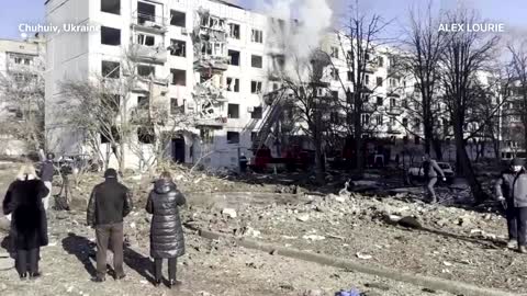 Civilian apartment buildings shelled in Kharkiv