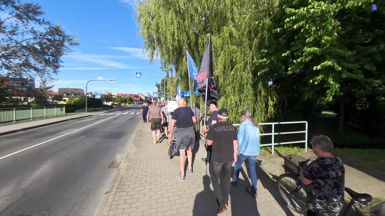 Grimmen - Eröffnung der Kundgebung - Aufzug zum Marktplatz 05-08-2024