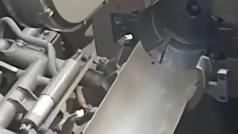 Incredible Footage of 152mm AutoGun