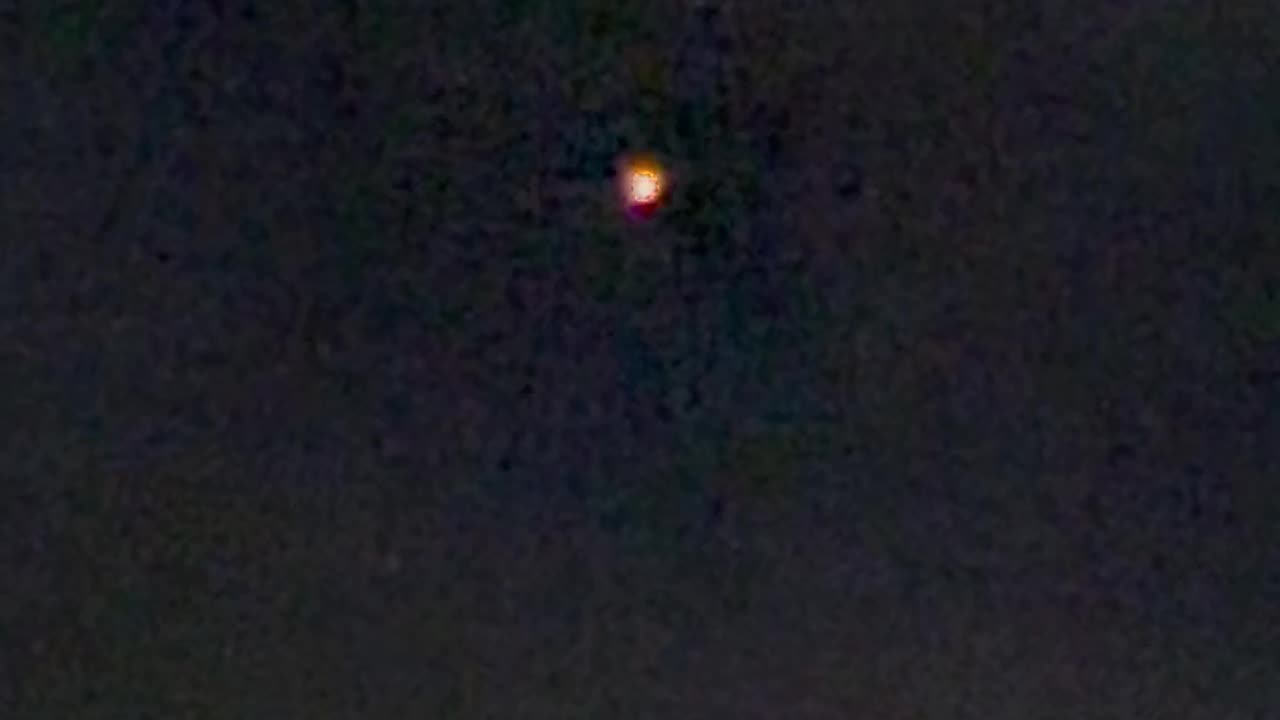 UFO sighting in Morganton, NC, Lights on object, Aircraft nearby, Animals reacted