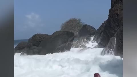 Massive Waves