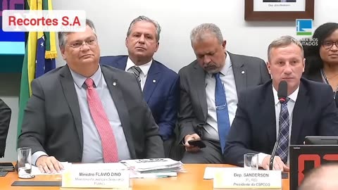 Recortes - URGENTE! QUEBRA-PAU entre Deputados na Câmara e Flávio Dino é chamado de FUJÃO ao abandonar...