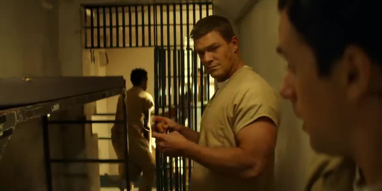 Reacher - Prison cell Fight scene