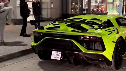 Lamborghini Aventador