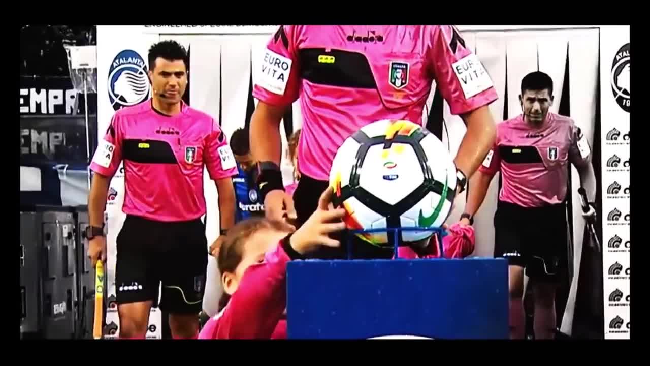 FUNNIEST MOMENTS EVER IN FOOTBALL