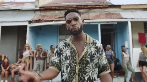 Tinie Tempah - Girls Like ft. Zara Larsson (Official Video)