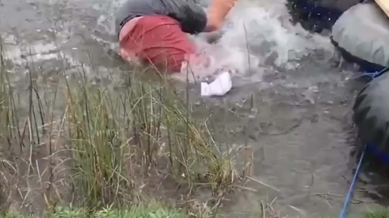 The end 😂😂😂 #funny #fails #shorts #reels #viral #humorexpose