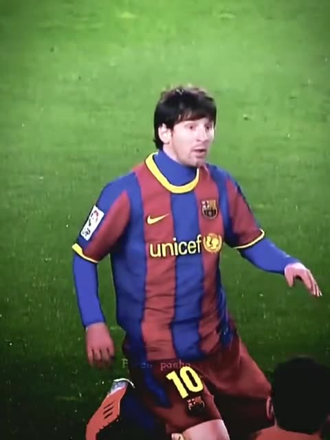Lionel Messi dribbling skills 2019 🔥🤯 #messi #messi_king #goat #skills #football #fyp #viral