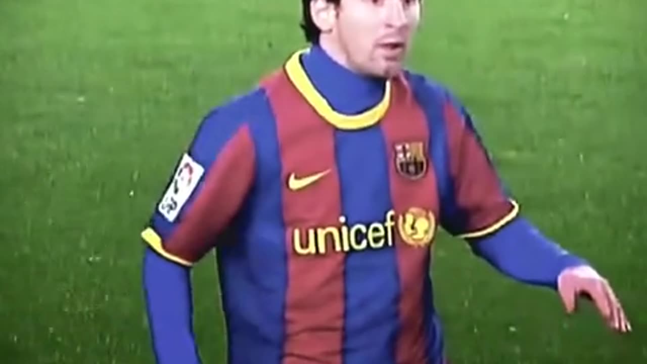 Lionel Messi dribbling skills 2019 🔥🤯 #messi #messi_king #goat #skills #football #fyp #viral