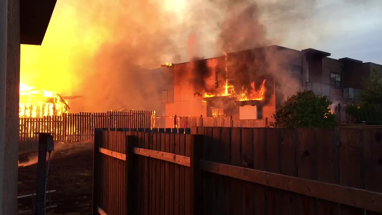 Arson of townhouse complex in Victoria / Saanich