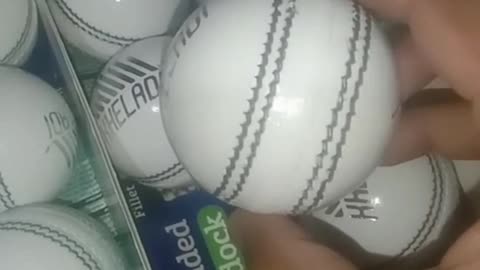 Onday Cricket White Colour Hard Balls