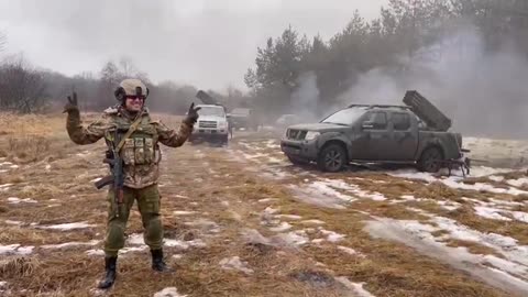 A volley of a mobile group along the gate in the Donetsk region