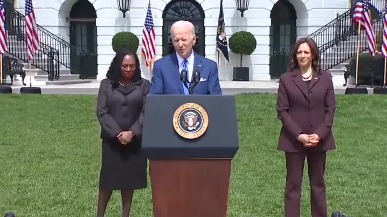 Biden talks about his hiking the Himalayas with Xi