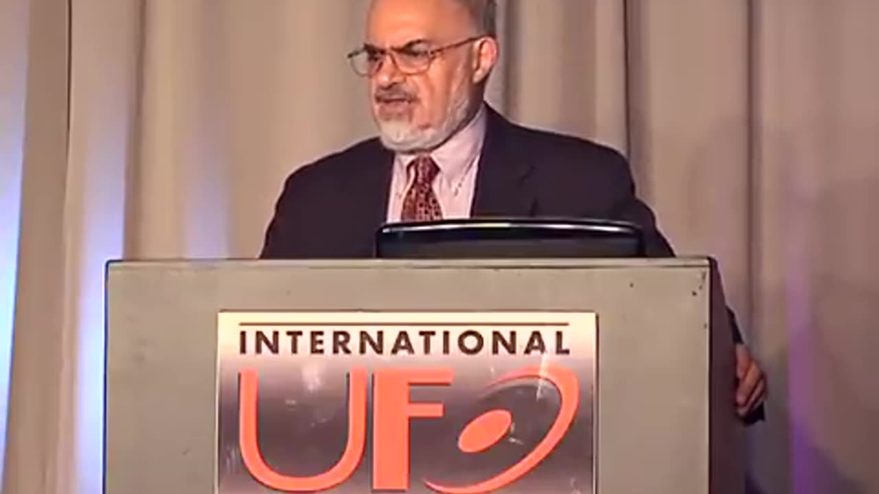 Stanton T. Friedman Presents Flying Saucers and Science