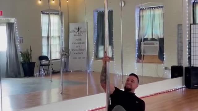 New trick I learned while trying pole fitness. What you guys think