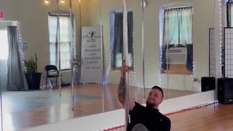 New trick I learned while trying pole fitness. What you guys think