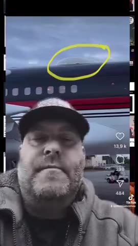 TRUMP PLANE