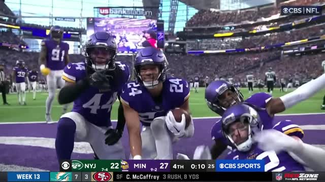 Mike White gets PICKED at the goal line & Vikings barely hold on