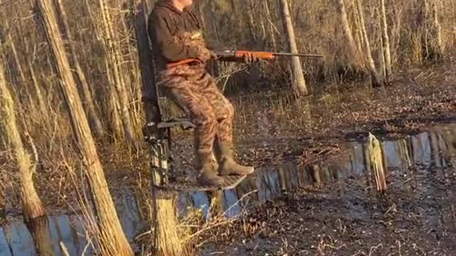 'Sleeping' Hunter Wakes Up and Shoots Duck Decoy