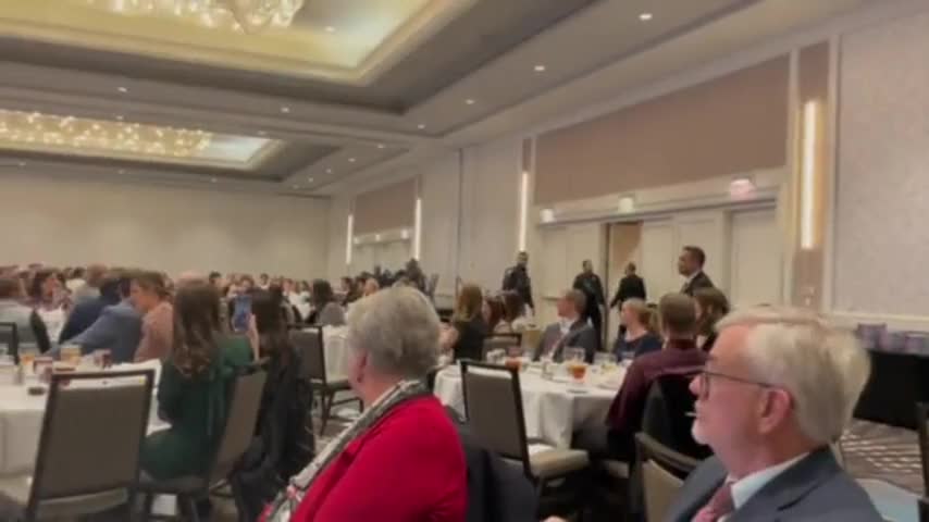 DERANGED Protestors Interrupt Pro-Life Banquet