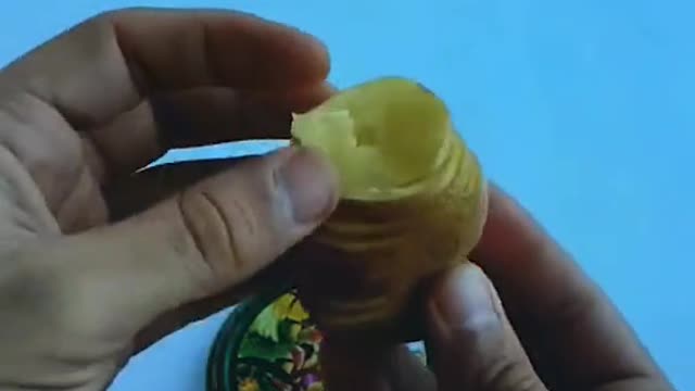 Potato spiral cutter