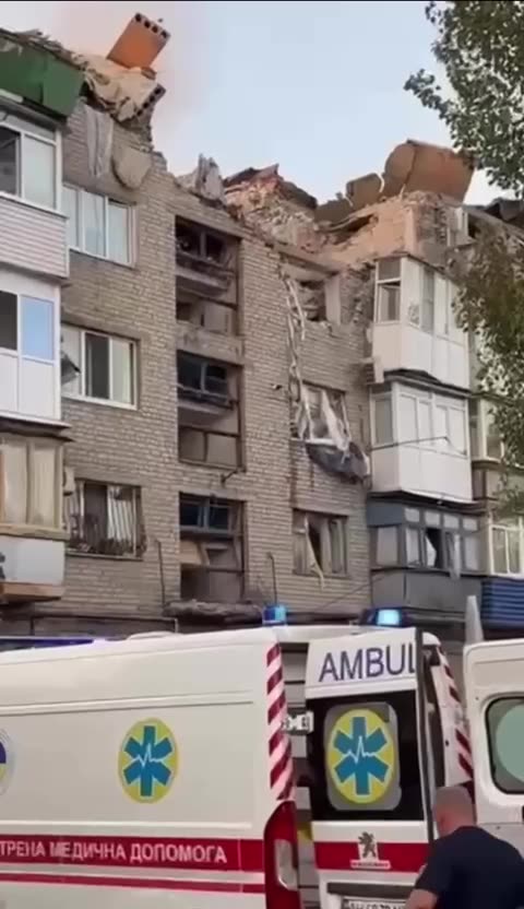 Zelensky denounces that after a Russian attack in Pokrovsk, Donetsk