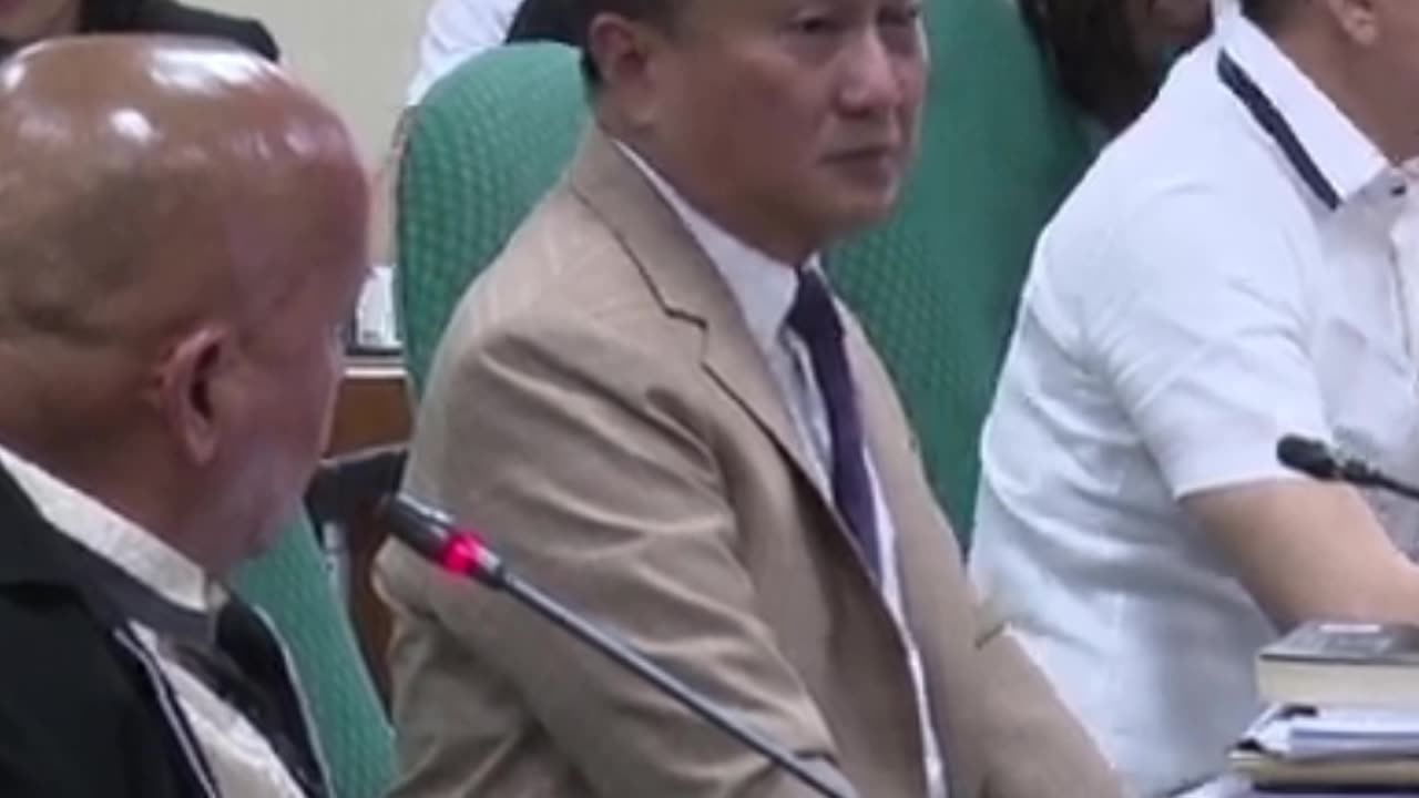 NAHALATA RIN NI BATO NAGKAKALOKOHAN NA