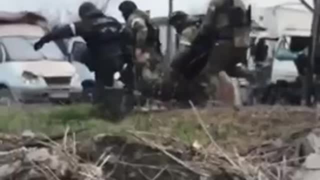 Battlefield Chechens fighting against Azov