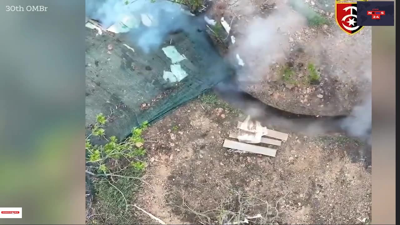 Ukrainian troops drop bombs on Russian trenches with infinite precision