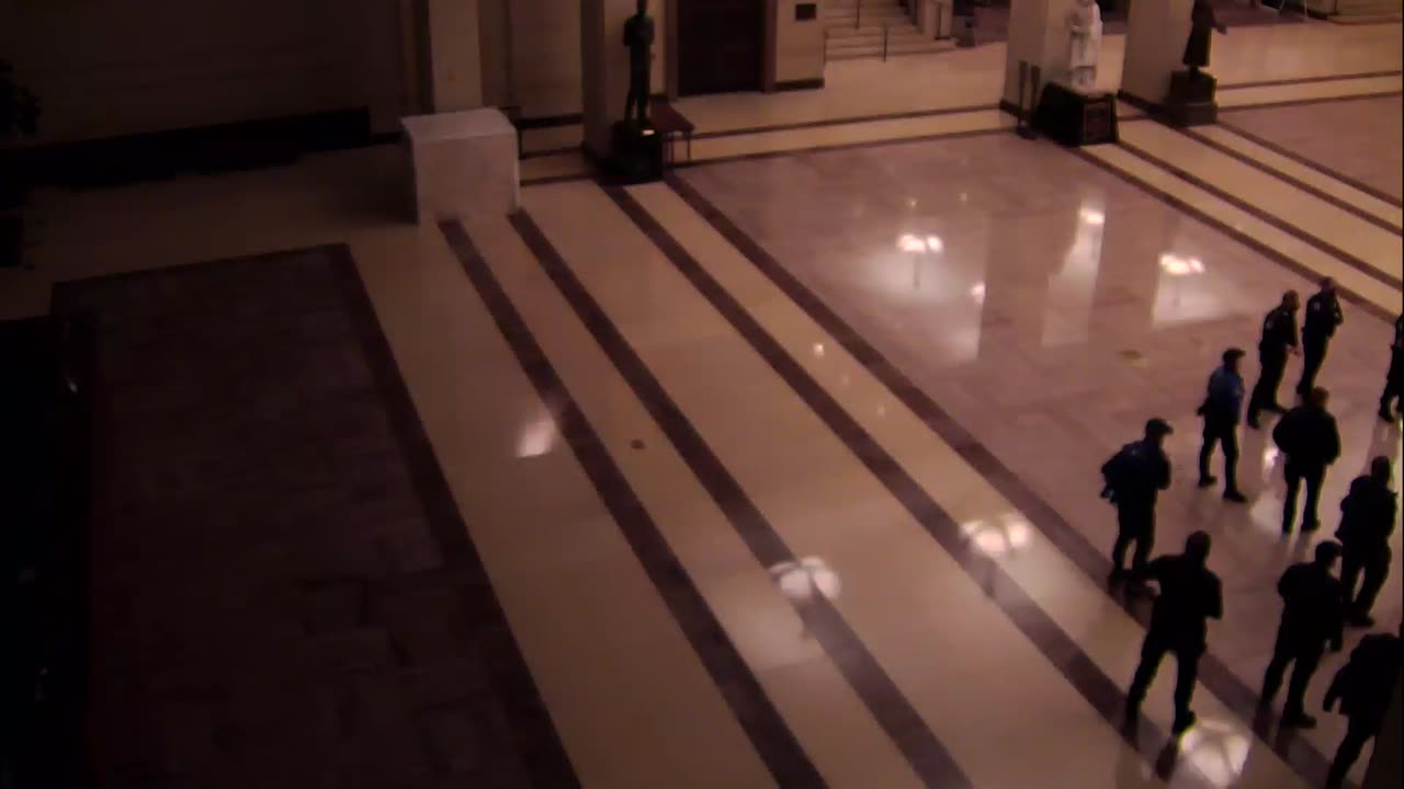 7141CVCULHVCUpperLobby_2021-01-06_07h00min00s487ms.mp4