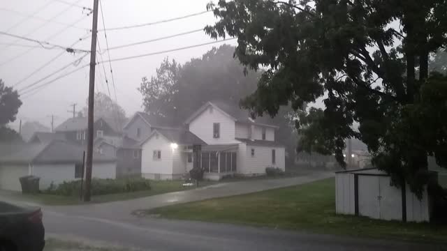 Heavy Rain Moving Through Canal Fulton August 13 2021