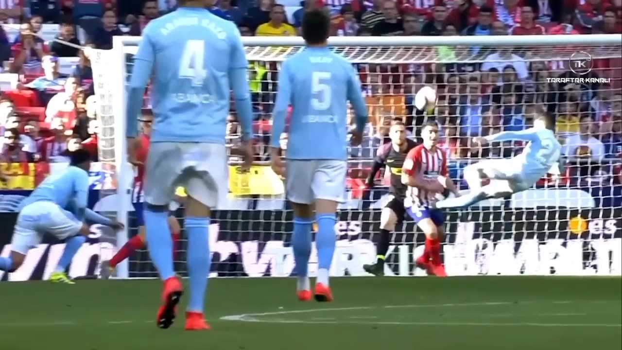 Impossible Goalkeeper Saves in Football ⚽/ OP moments ever in Football