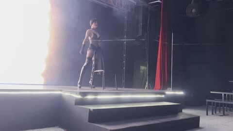 Ladyboy Seduce a Straight Dude 