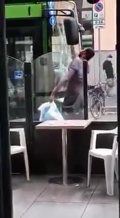 Fake asylum seeker wants to travel on bus without a ticket but is rejected by