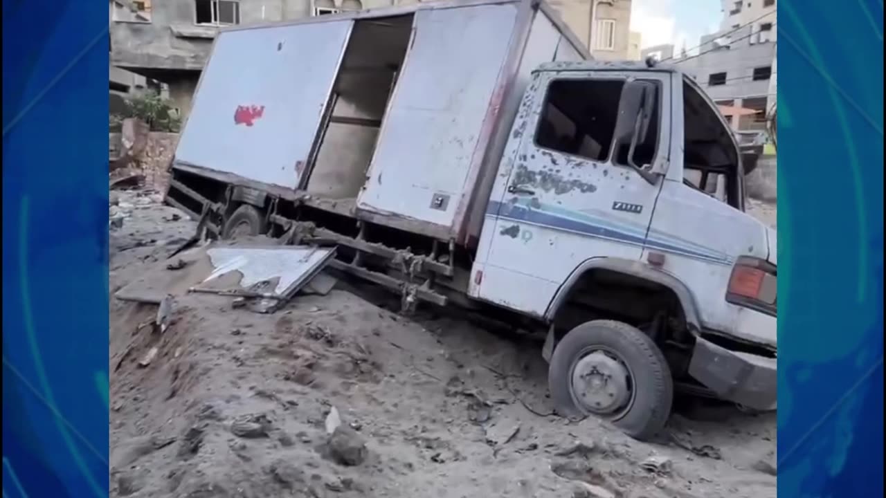 Tal Al-Hawa neighborhood of Gaza after being bombed with dozens of bombs, last night. 16.10.23