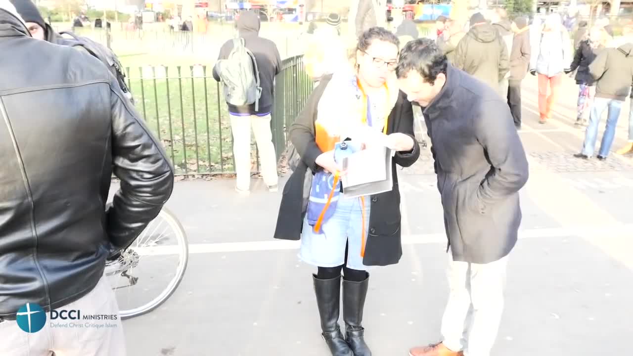 Why do Muslims pray to a man. DCCI @ Speakers Corner