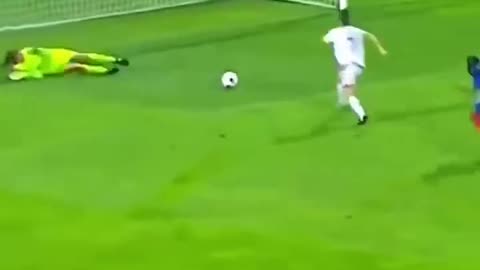 Women's playing football funny moments 🤣🤣