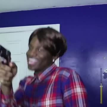 Lenarr Vine - Don't touch Zac's music