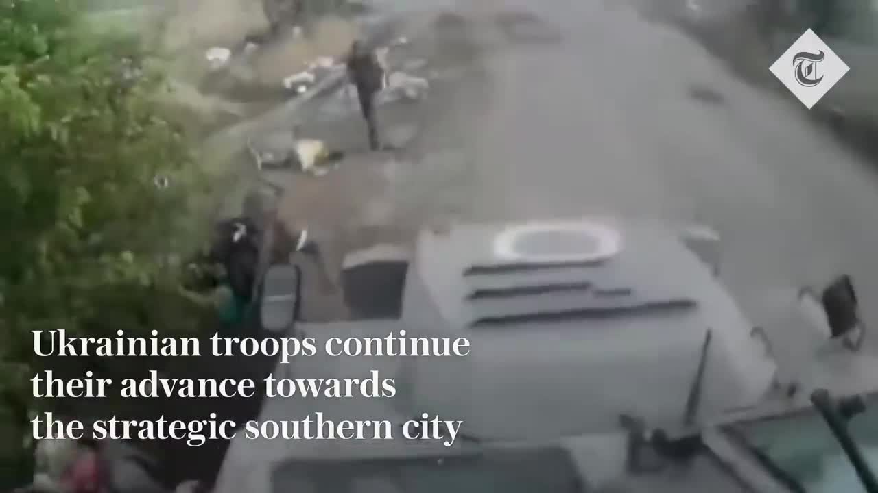 Russian soldiers crash in a foiled retreat from Kherson