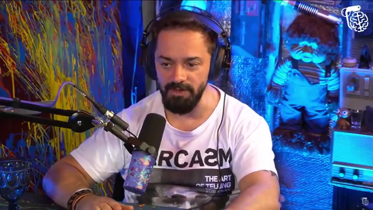 MOSCOSO QUER TOMAR AYAHUASCA - ANDRÉ MOSCOSO Cortes do Inteligência Ltda.