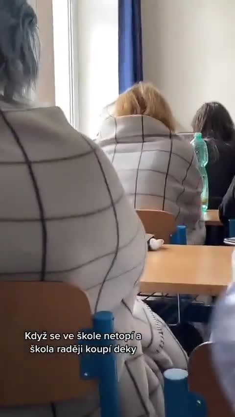in Czech schools children are already sitting in blankets: there is no heating