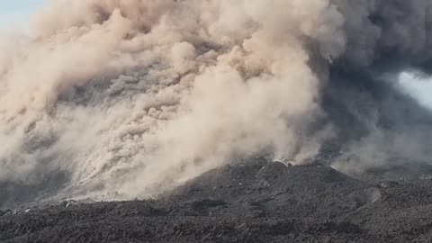 Krakatoa volcano explodes