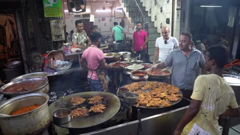 Indian street food CURRY like youve NEVER seen before Indian street food in Ahmedabad