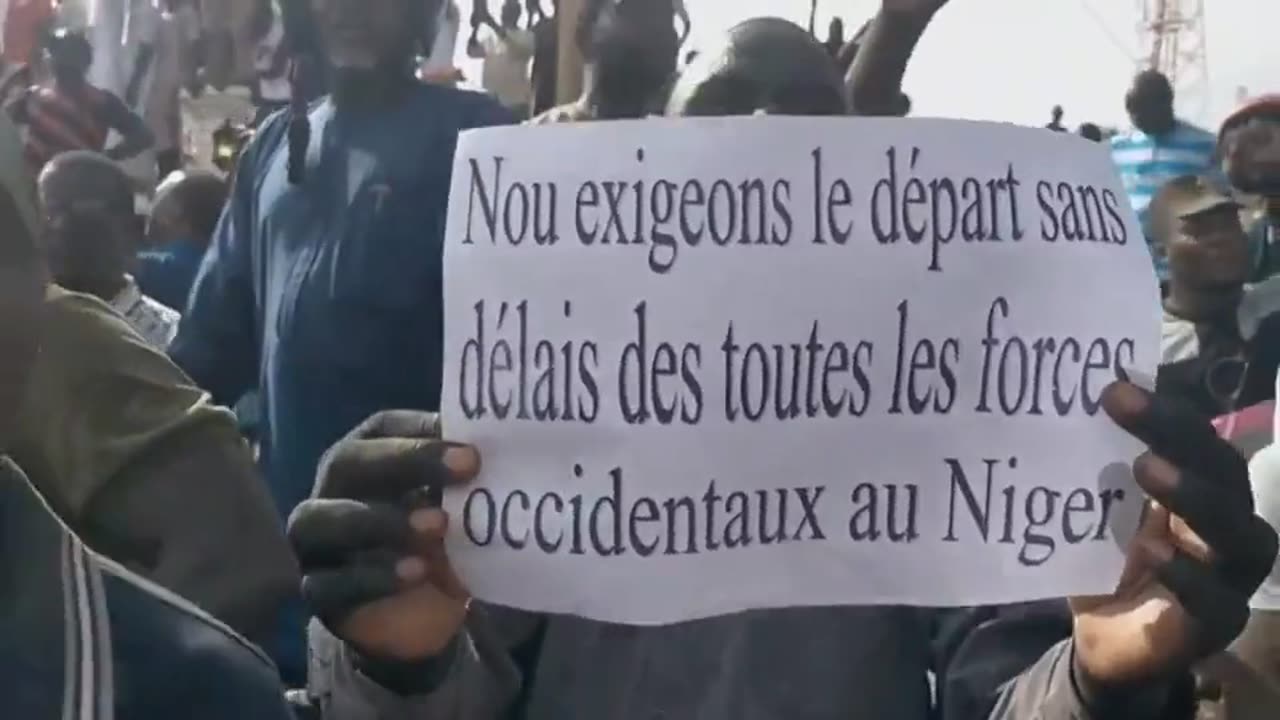 #Putin #Niger: Non è golpe ma rivoluzione contro il colonialismo di Francia e Occidente!