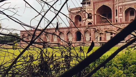 Delhi tourism humayun tomb.