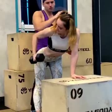 #shotoniphone meme 🤣 Uuuu ... Awkward moment in the Gym ! 🤣 #prank #shorts