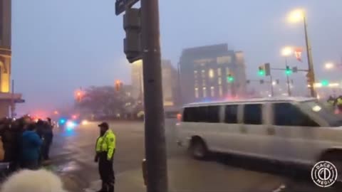 Watch: Biden's 75 car motorcade in Canada to address global warming